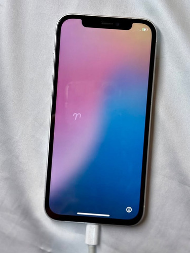 iPhone 12 128gb + AirPods + 3 Cases Originales Con Magsafe (Usado)