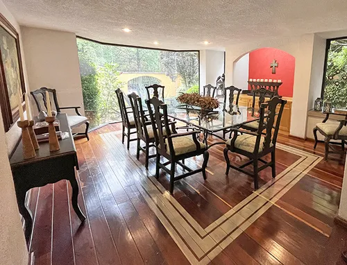 Casa En Venta En Jardines En La Montaña