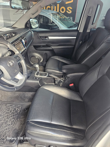 Toyota Hilux 2.7 Srv Cab. Dupla 4x2 Flex Aut. 4p