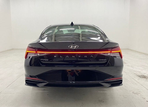 Imagen 4 de 9 de Elantra Limited Tech 2022