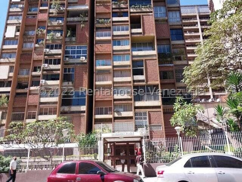 Se Vende Cómodo Apartamento En Los Palos Grandes  24-5388 Cs