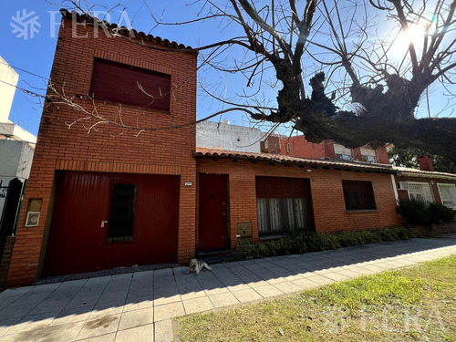 Venta Casa 4 Ambientes Con Patio En Wilde