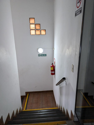 Depósito En Alquiler - Oficinas - Baños - Cocheras - 1.280mts2 - Paternal