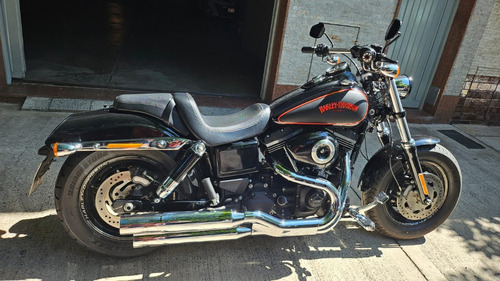 Harley Davidson Dyna Fat Bob 103, 1690cc Año 2017, 33000 Kms