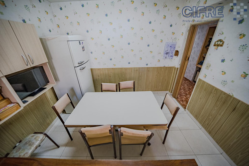 Casa De 5 Ambientes Con Garaje Para Dos Autos Jardín Y Pileta Lote Propio 8.66x26