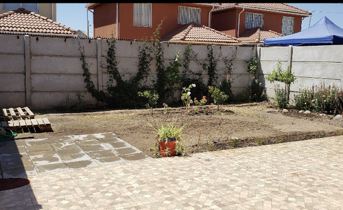 Inversión!! Casa En Sector Tranquilo En Linderos