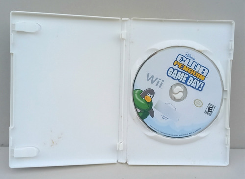 Club Penguin Game Day - Original Americano Wii (Recondicionado)