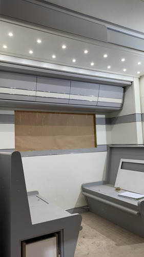 Imagem 12 de 15 de Motorhome Venturacar (semi Pronto)