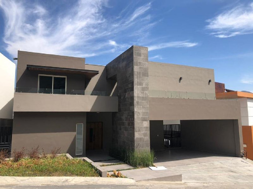 Casa En Venta, La Estanzuela,monterrey, Nuevo León.