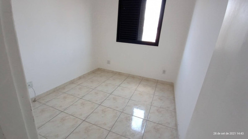 Imagem 11 de 15 de Apartamento Muito Bem Localizado !!! - 158