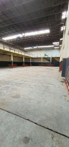 Imagen 2 de 6 de Deposito/galpón De 1160m2 En Alquiler - Villa Soldati