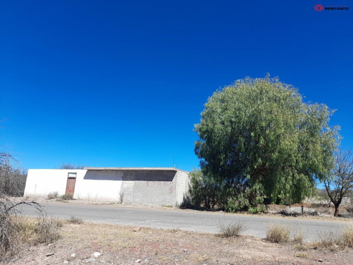Terreno Con Construcción En Santiago De Anaya
