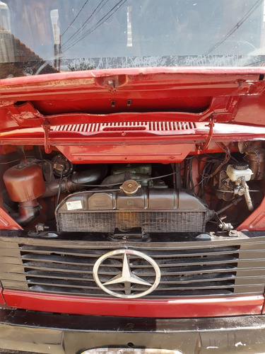 Mercedes 608 D