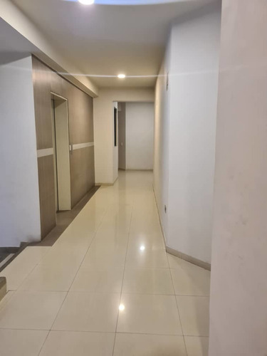 Imagen 4 de 12 de Apartamento En Venta