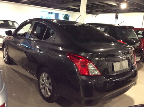 Nissan Versa 1.6 2015