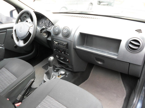 Renault Logan Familiar