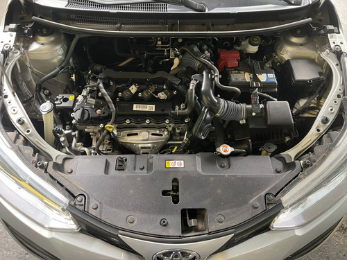 Toyota Yaris 1.5 16V FLEX SEDAN XL LIVE MULTIDRIVE