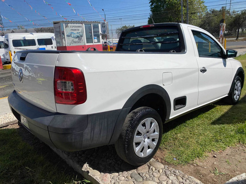Imagen 7 de 15 de Volkswagen Saveiro 1.6 Starline Ac Mt 2016