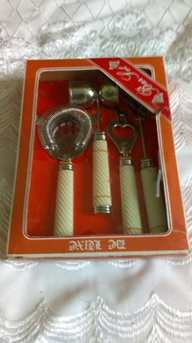 Set De Cuatro Piezas De Bar En Su Estuche (nuevo )