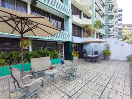 Bella Planta Baja Con 110 Mts2 De Terraza Con Una Fabulosa Vista Vgi