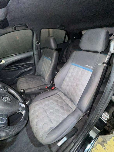 Volkswagen Gol 1.0 Seleção Total Flex 5p