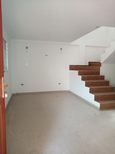 Imagen 3 de 14 de Town House Conj Priv Doña Helena, Los Robles