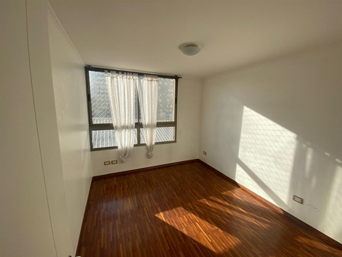 En Venta 2 Dorm. Calle Serrano, Parque Almagro. Santiago