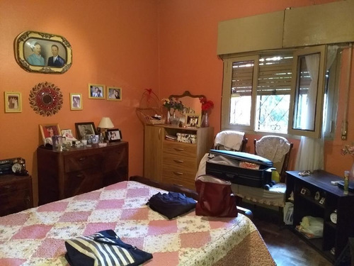 Casa 3 Ambientes Con Cochera En Lote De 150 M2