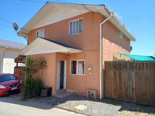 Casa De 2 Pisos En Condominio Jardín Oriente 2