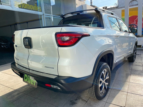 Imagen 10 de 15 de Fiat Toro Freedom 1.8 4x2 A/t 0km 2022 46655831