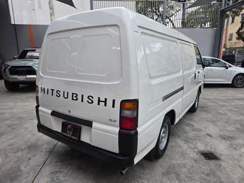 Mitsubishi Panel L300 4cil 2.0