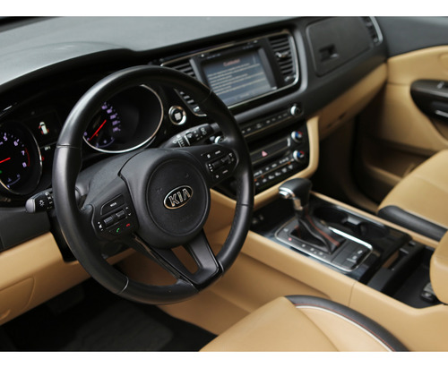 Kia Carnival 3.3 EX V6 24V GASOLINA 4P AUTOMATICO