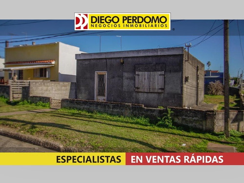 Casa De 2 Dormitorios En Venta, Libertad