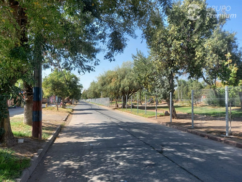Vendo Casa 4d 1b 3e En El Estero, Estación Central