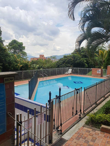 Vendo Apartamento Fuente Azul Pilarica Piso Alto