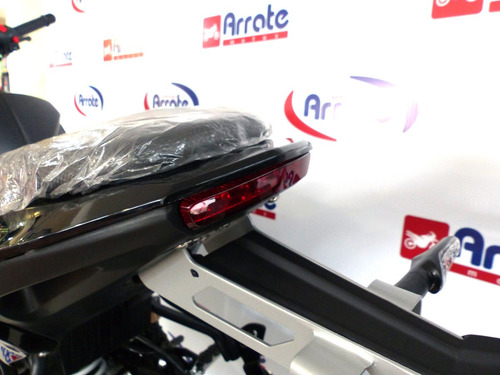 Imagen 7 de 12 de Benelli Tnt 180 S