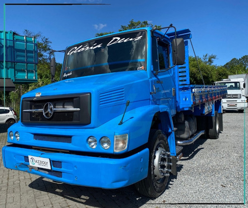 M Benz 1218 Carroceria