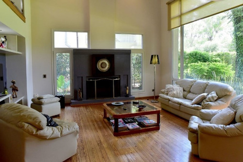Venta Casa 6 Ambientes,los Berros Bella Vista