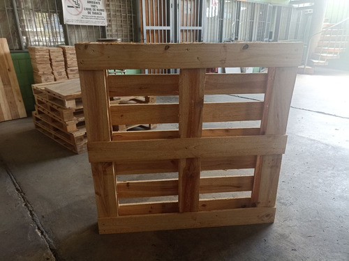 Paleta De Pino 120x120x10.2 Mm Madera Herramienta 8890-001