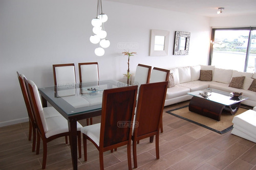 Imagen 8 de 30 de Apartamento 3 Dormitorios Piscina Climatizada Terrazas De La Laguna Departamento En Alquiler Ubicado En Pinares, Punta Del Este, Punta Del Este / Maldonado