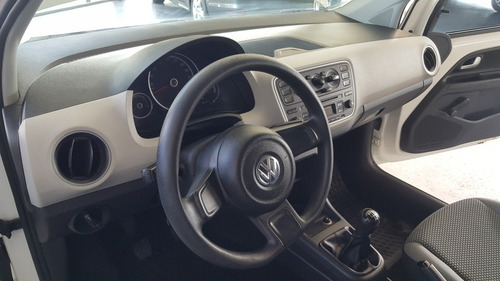 Volkswagen Up! 2014 1.0 Move Up! 75cv 5 P