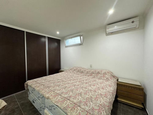 Casa En Venta - 5 Dormitorios 5 Baños - Pinamar