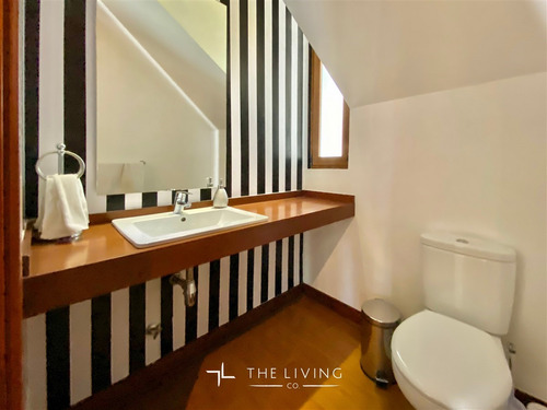 Gran Casa En Venta De 5d - 5b En Los Trapenses, Lo Barnechea
