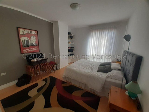 Venta De Apartamento En La Avenida Aldonza Manrique Playa Ángel Pampatar