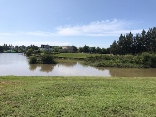 Venta Terreno Al Rio En San Benito Villanueva