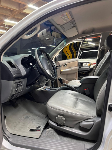 Toyota Hilux 2917 4x4 4.0