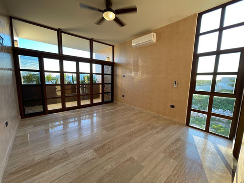 Casa En Venta Merida, Temozon Norte En Privada, Mod. Aurora, Entrega Inmediata.