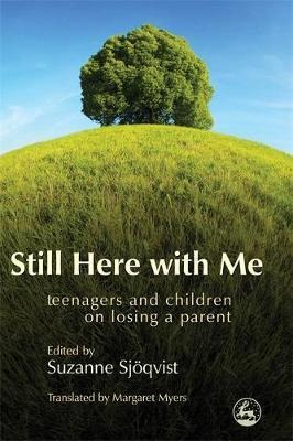 Still Here With Me - Margaret Myers (paperback)