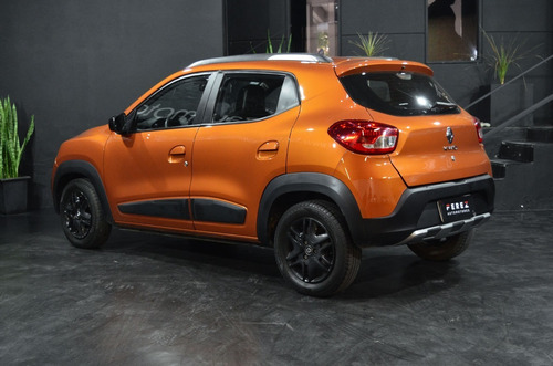 Imagen 3 de 11 de Renault Kwid 1.0 Outsider 2020 Nafta Color Naranja