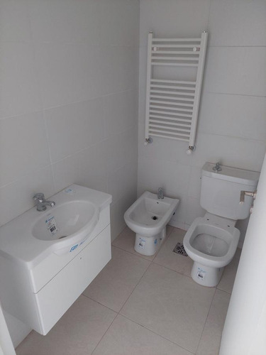 Departamento En Venta - 2 Dormitorios 2 Baños - Cochera - 83mts2 - Caballito, Capital Federal